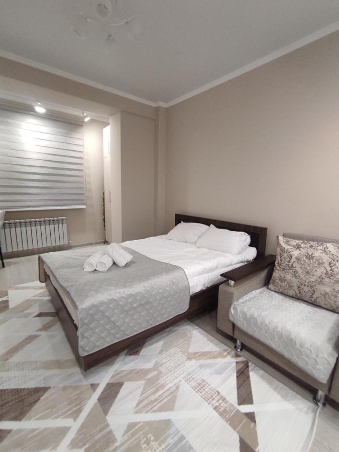 Уютная Квартира-Студия Жк Lotus Terrace Apartment Almaty Luaran gambar