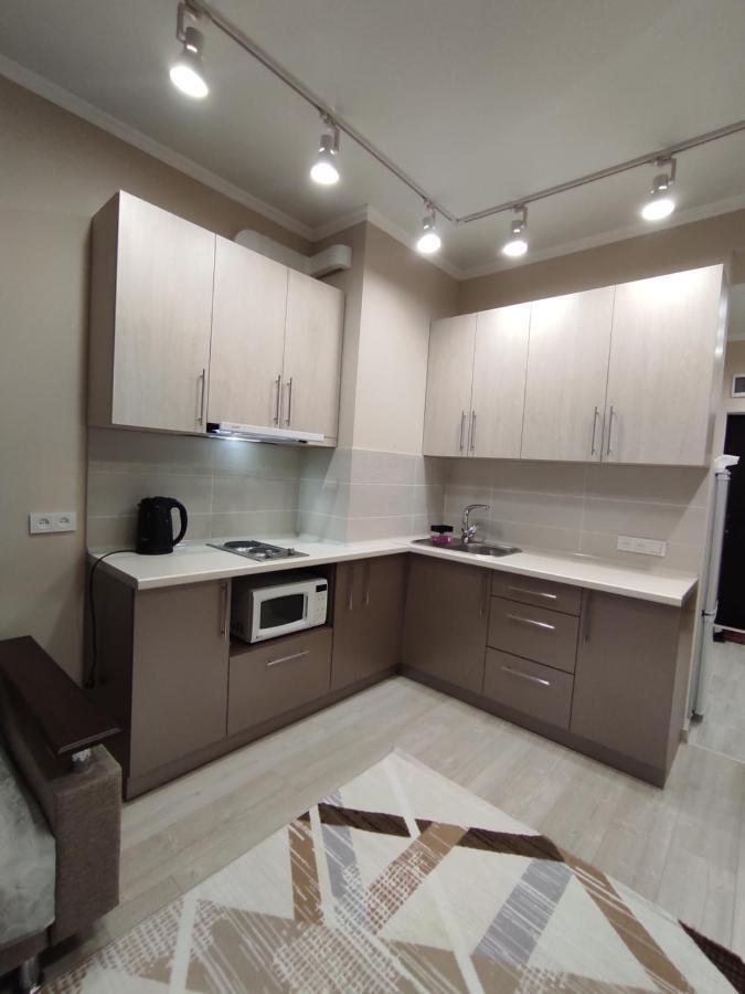 Уютная Квартира-Студия Жк Lotus Terrace Apartment Almaty Luaran gambar