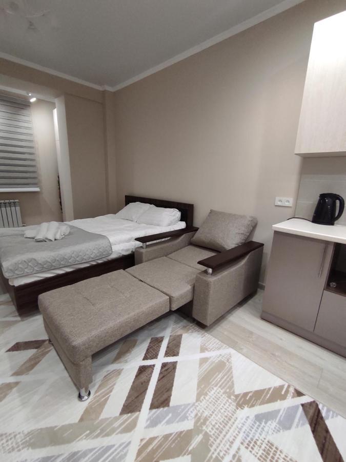 Уютная Квартира-Студия Жк Lotus Terrace Apartment Almaty Luaran gambar