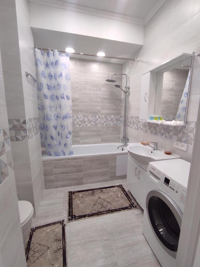 Уютная Квартира-Студия Жк Lotus Terrace Apartment Almaty Luaran gambar